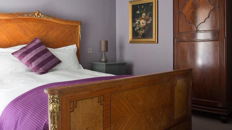 The Tunbridge Wells Hotel image