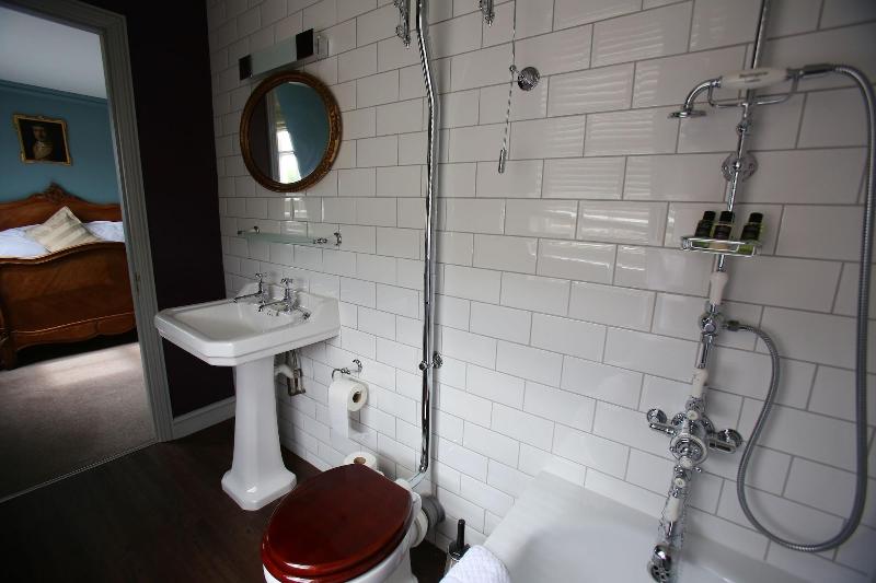 The Tunbridge Wells Hotel image