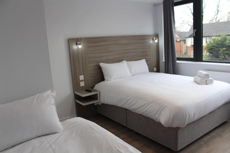 Sky Nights Hotel London Heathrow image