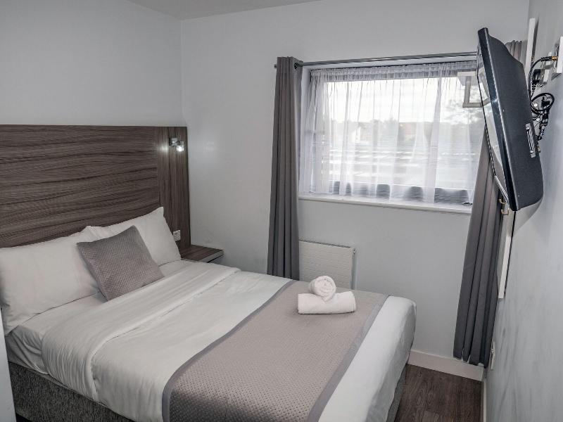 Sky Nights Hotel London Heathrow image