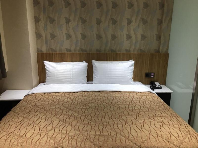 Red Hotel image