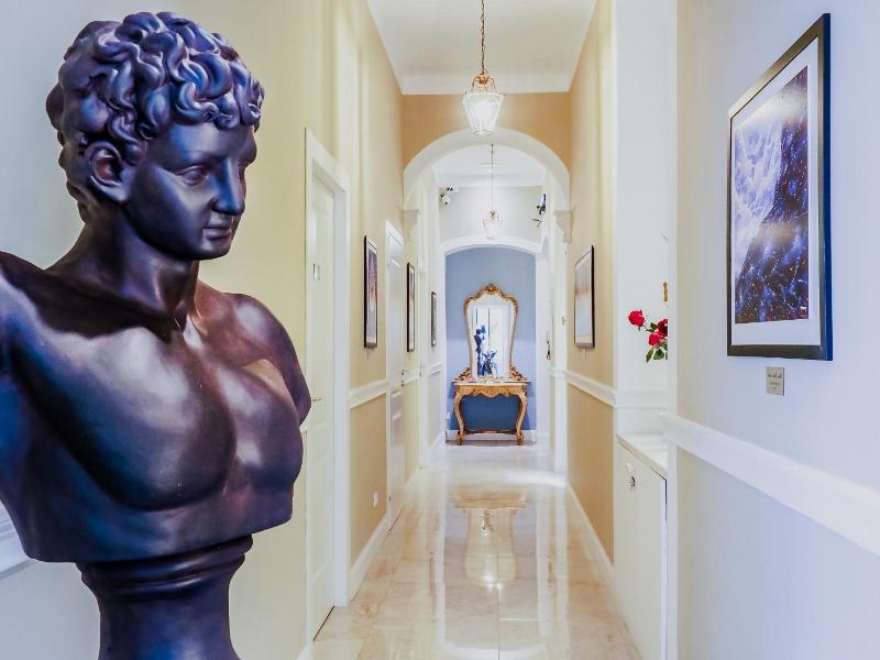 L'Opera Rooms & Suite image