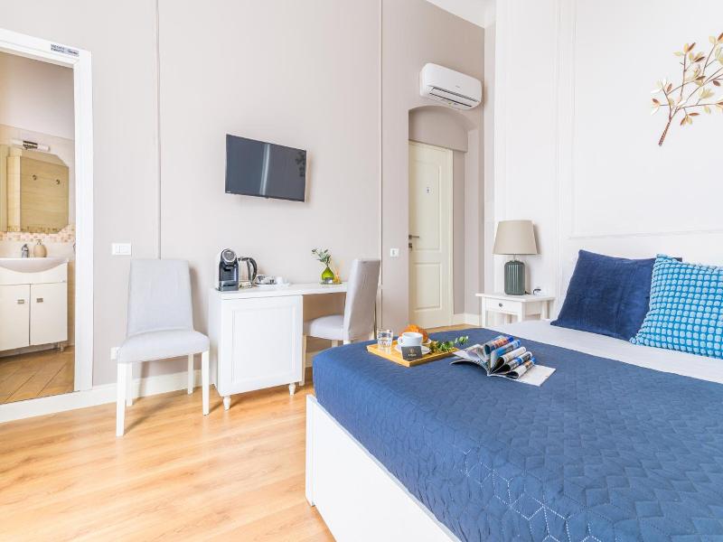 L'Opera Rooms & Suite image