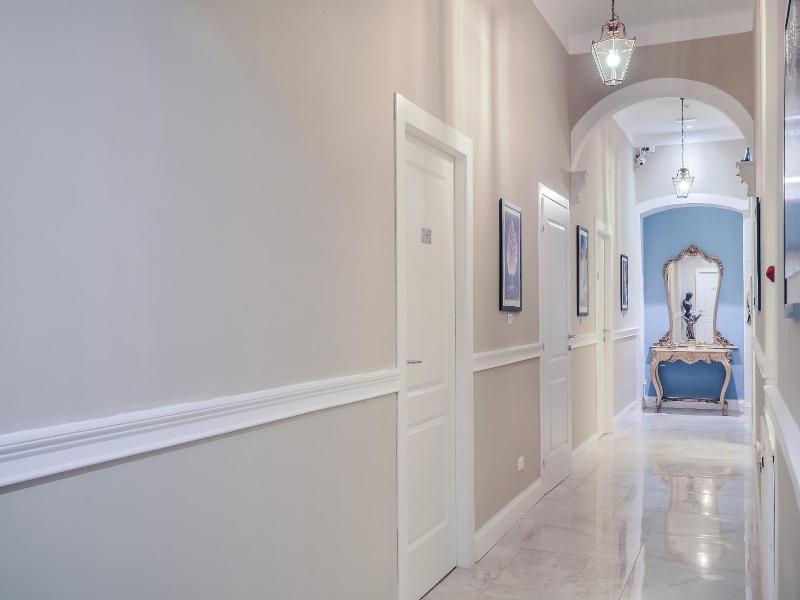 L'Opera Rooms & Suite image