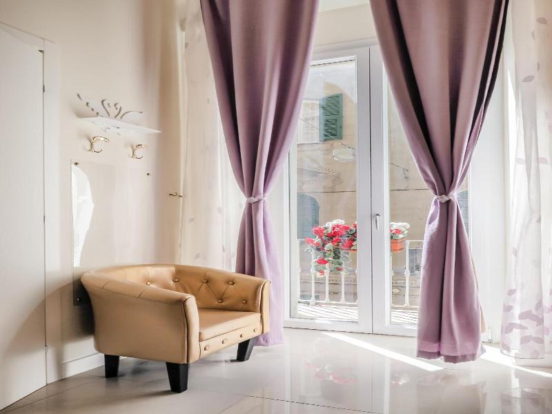 L'Opera Rooms & Suite image