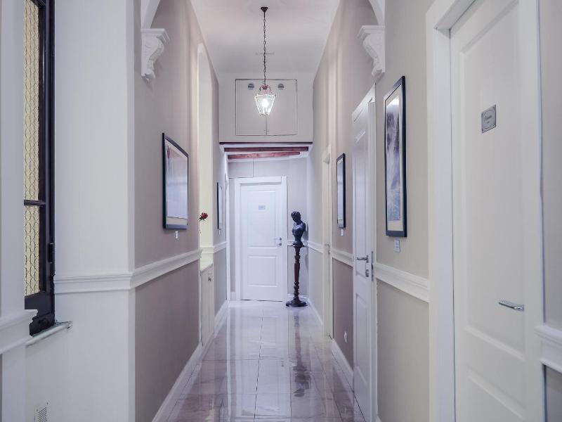 L'Opera Rooms & Suite image