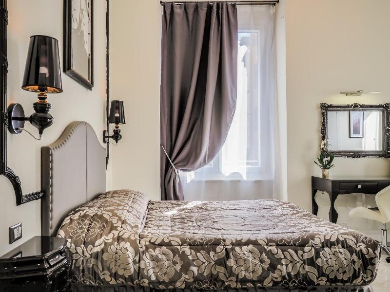L'Opera Rooms & Suite image