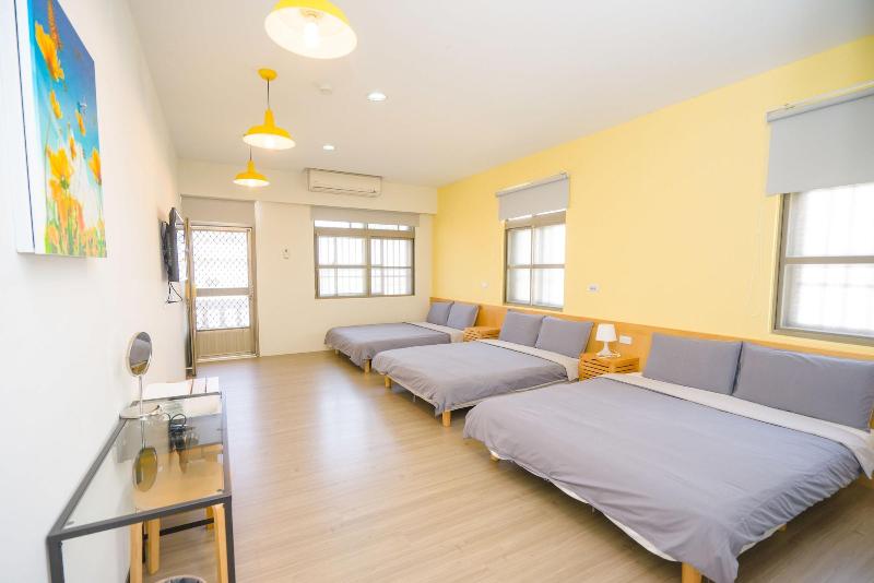 Colorful B&B image