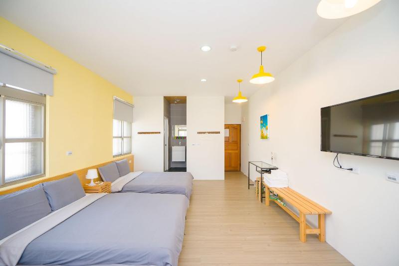 Colorful B&B image