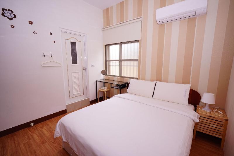 Colorful B&B image