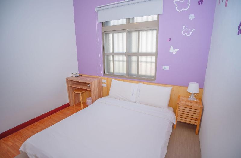 Colorful B&B image