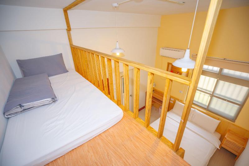 Colorful B&B image