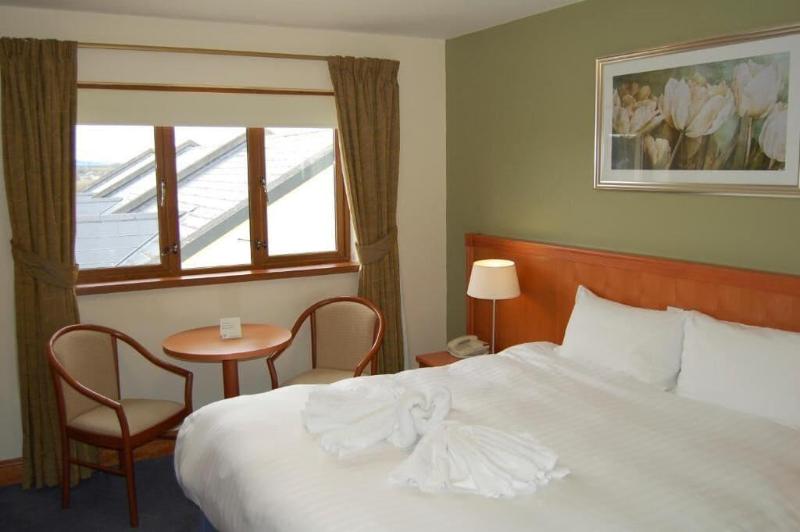 Leitrim Marina Hotel image