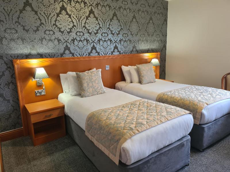 Leitrim Marina Hotel image
