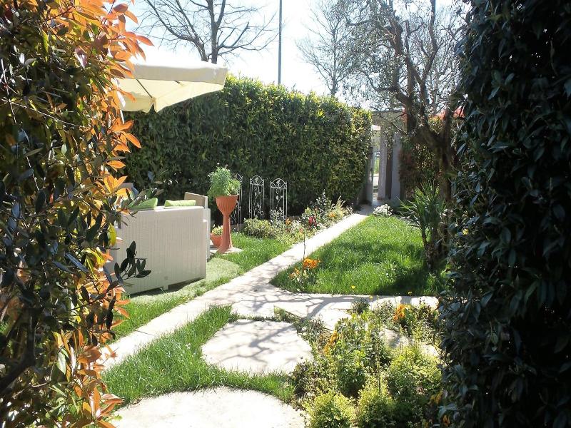 B&B Garda 4U image