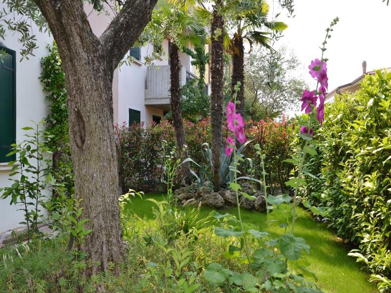 B&B Garda 4U — exterior view