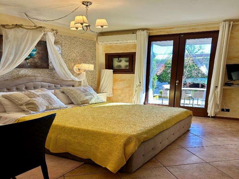 B&B Garda 4U image