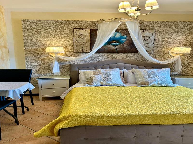 B&B Garda 4U image