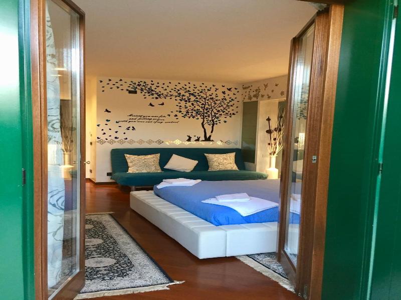 B&B Garda 4U image