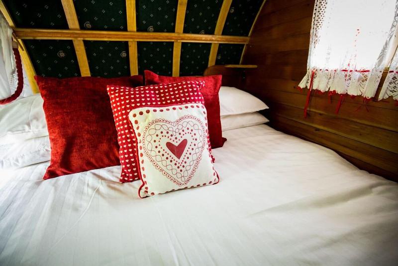 The Fleece Inn image