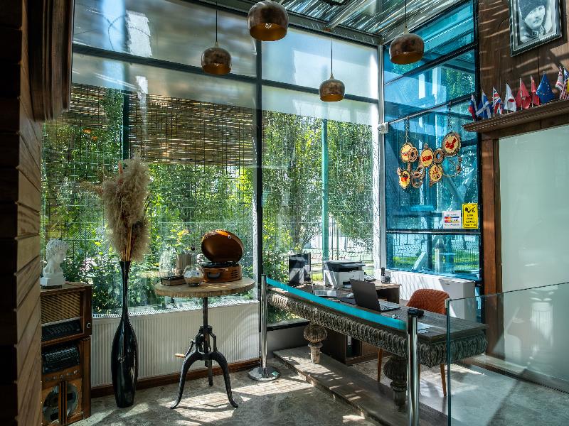 Discovery Hotel image