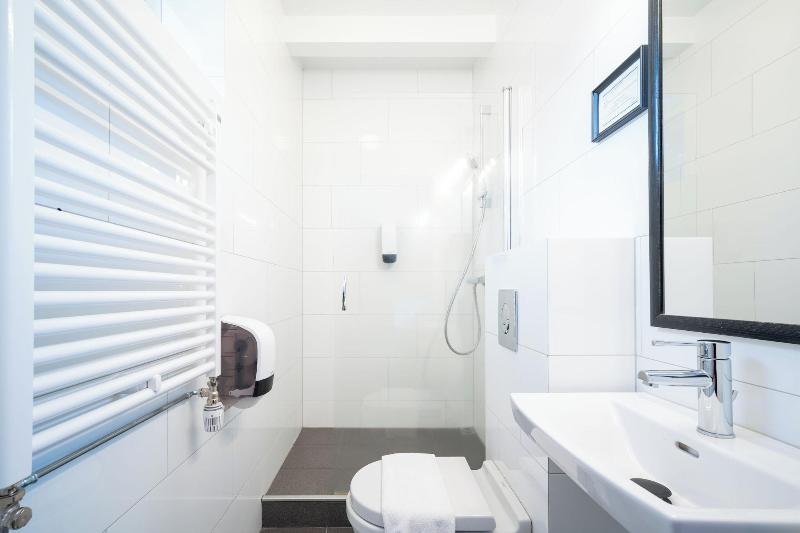 Adventure Hotel Hof image