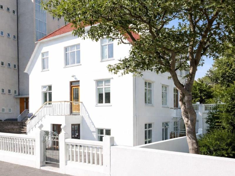 Refurinn Reykjavik Guesthouse image