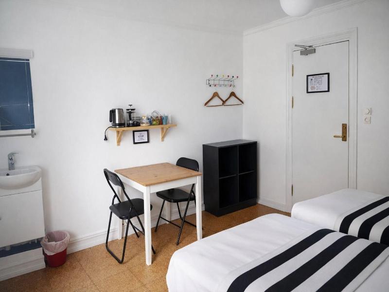 Refurinn Reykjavik Guesthouse image