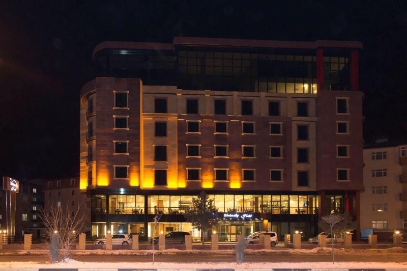 Winter City Hotel image
