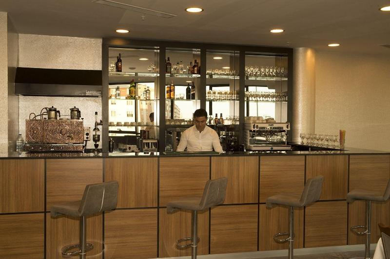 Winter City Hotel image