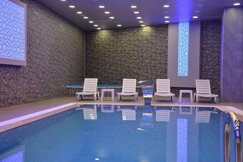 Winter City Hotel image