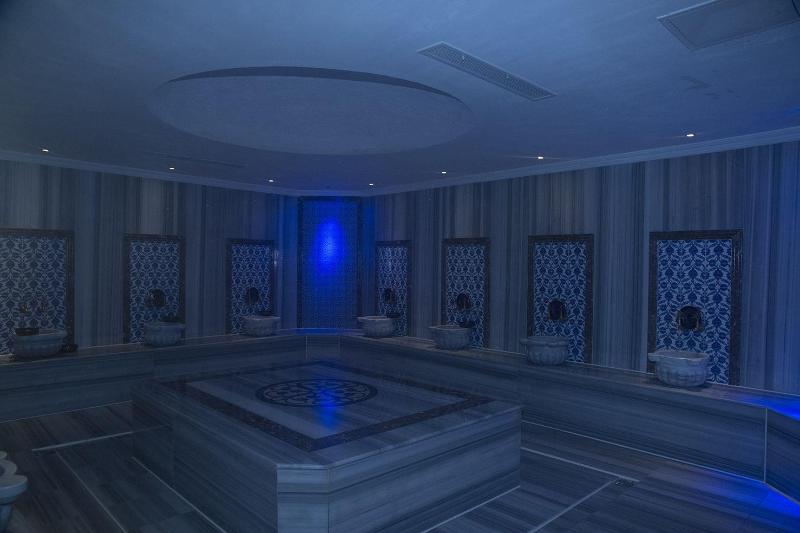 Winter City Hotel image 10
