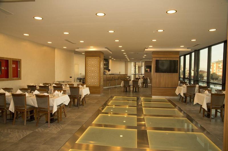 Winter City Hotel image 1