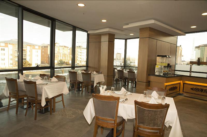 Winter City Hotel image 3