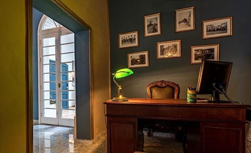 Julina Boutique Living image