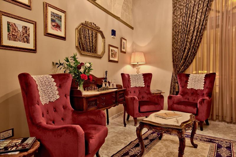 Julina Boutique Living image