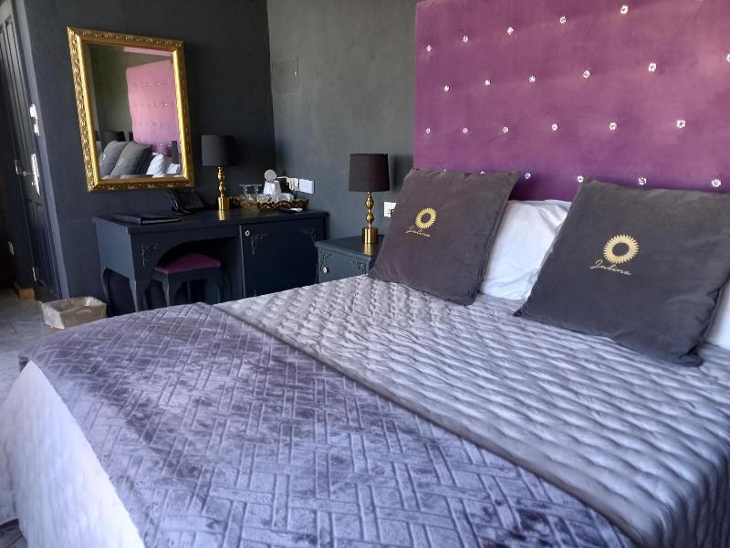 Julina Boutique Living image