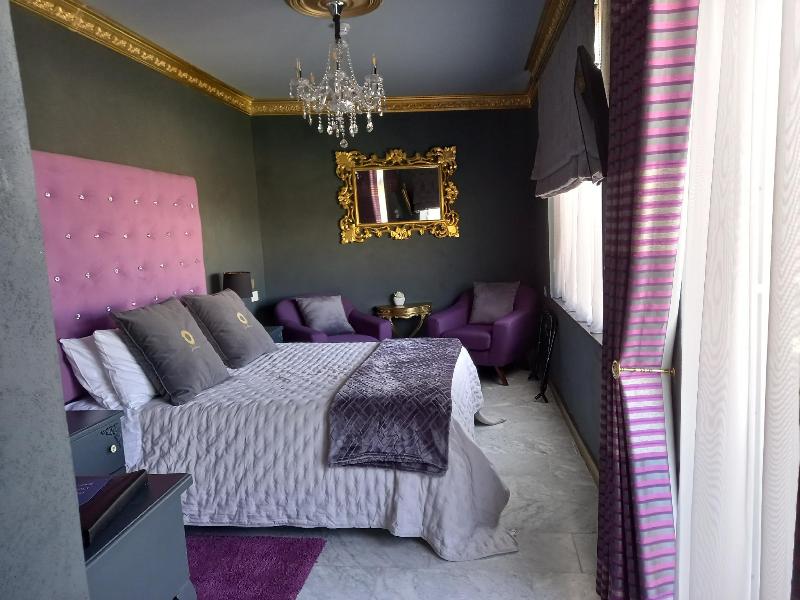 Julina Boutique Living image