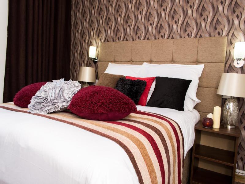 Trivelles Mayfair image