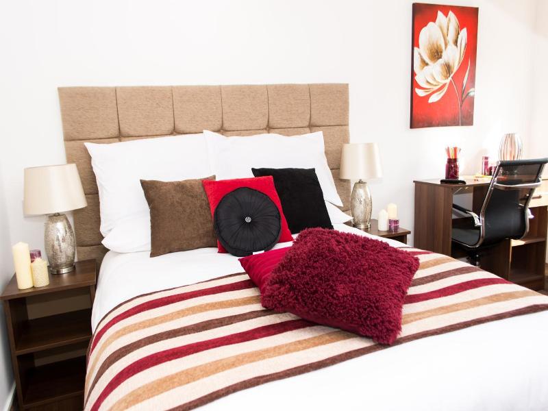 Trivelles Mayfair image