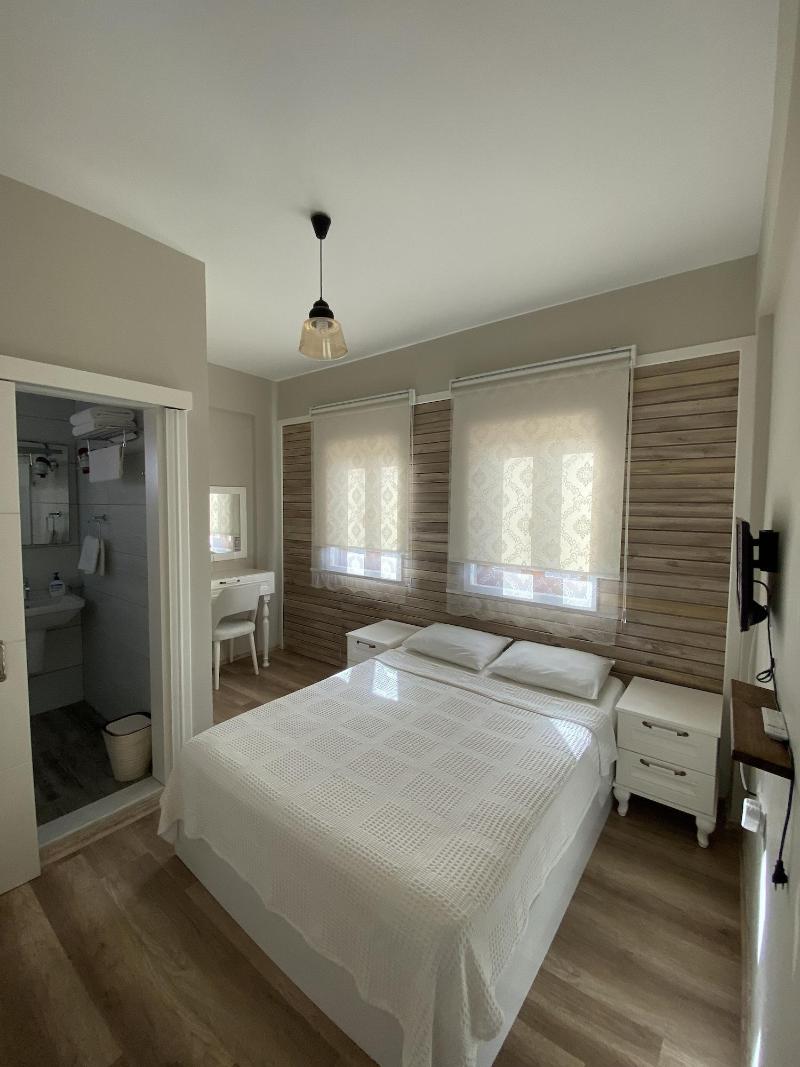 Karina Vineyard House image