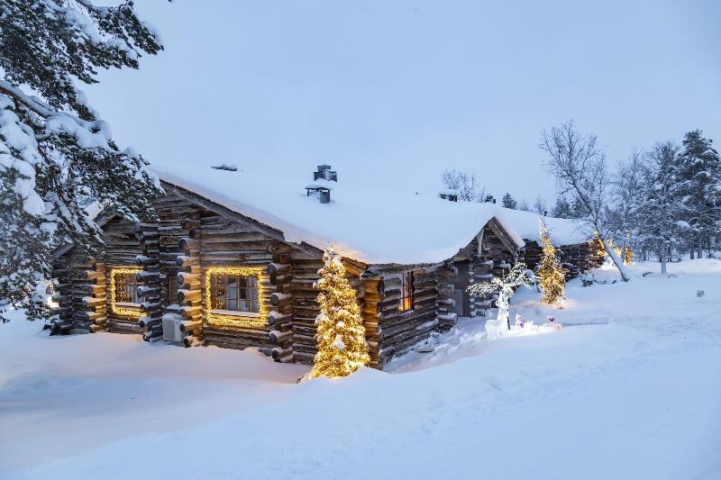 Log house Kuukkeli Teerenpesä