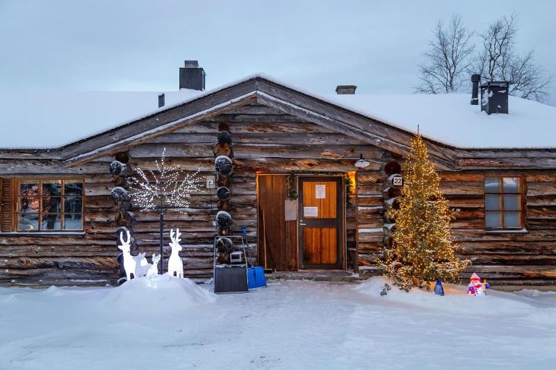 Log house Kuukkeli Teerenpesä