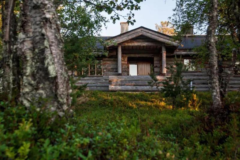 Log house Kuukkeli Teerenpesä