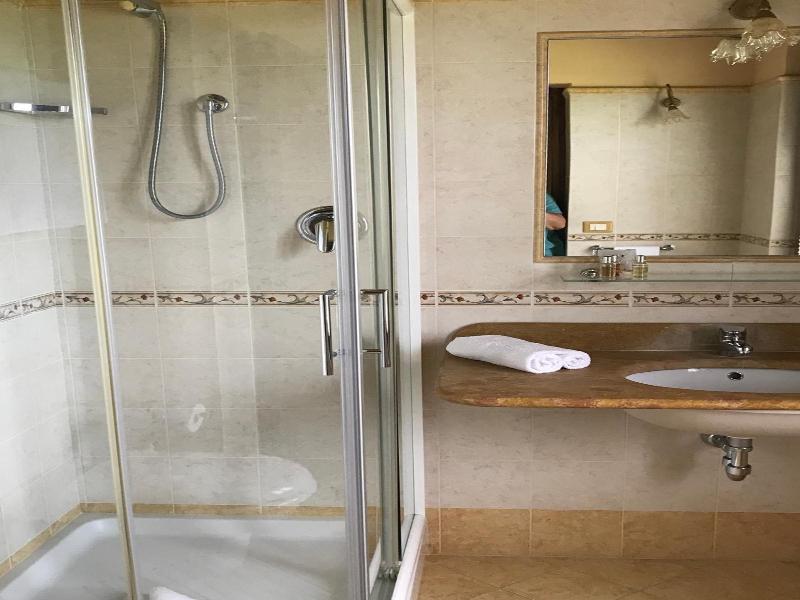 Genius Loci Country Inn image