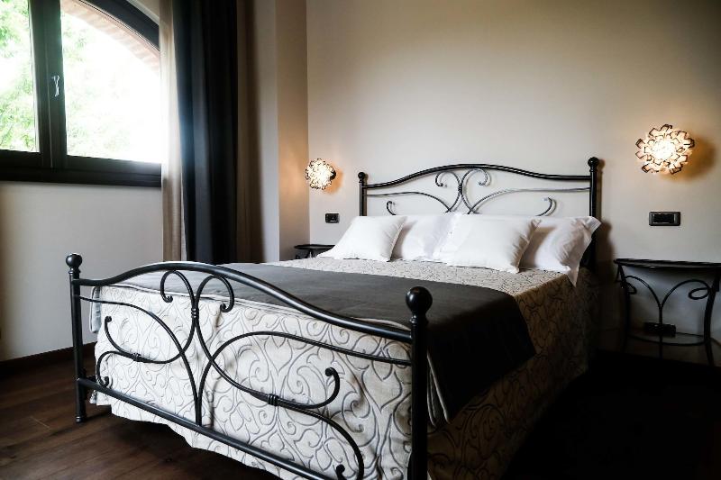 Cascina Cortine image