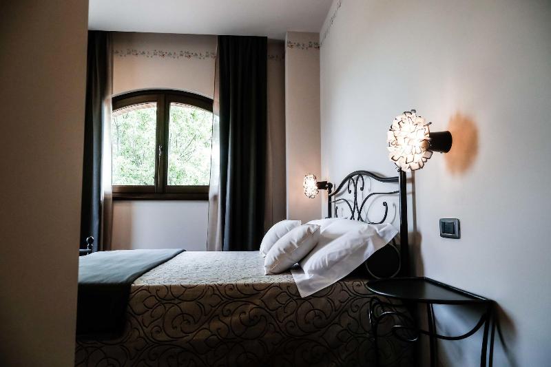 Cascina Cortine image