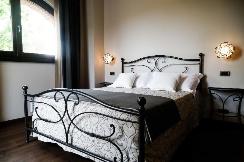 Cascina Cortine image