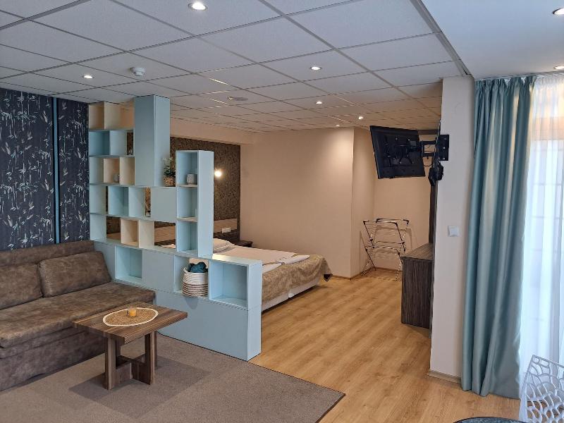 City Hotel image