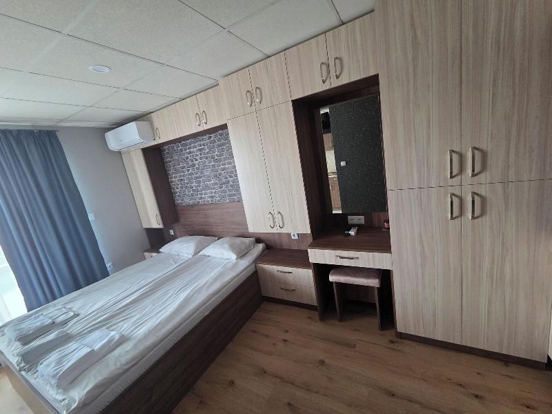 City Hotel image